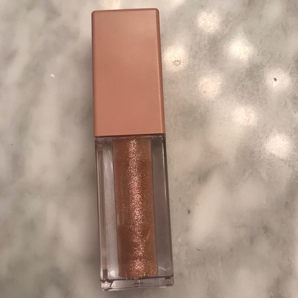 KKW BEAUTY lipgloss “Bronze”